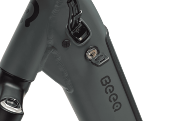 Thumbnail - E900 Crossover